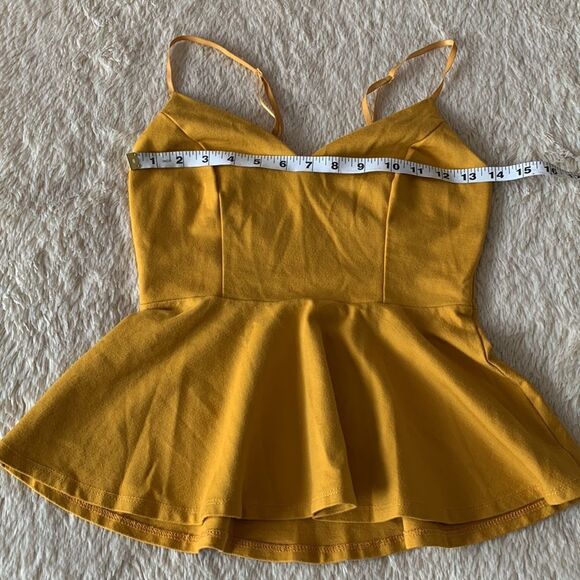Mikey and Joey Yellow-Gold spaghetti strap ruffle tank top - Picture 9 of 16